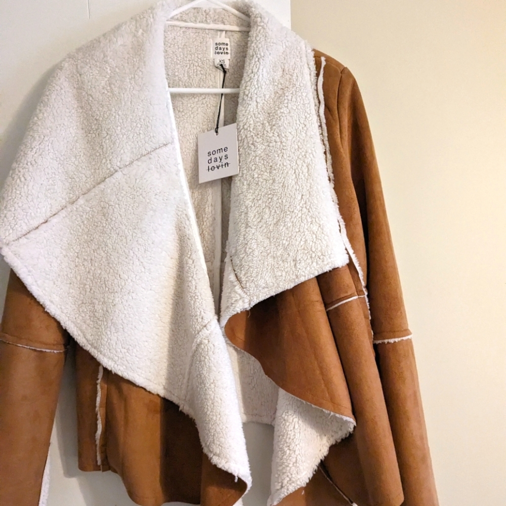 Some days Lovin Hail Sunrise Sherpa Jacket